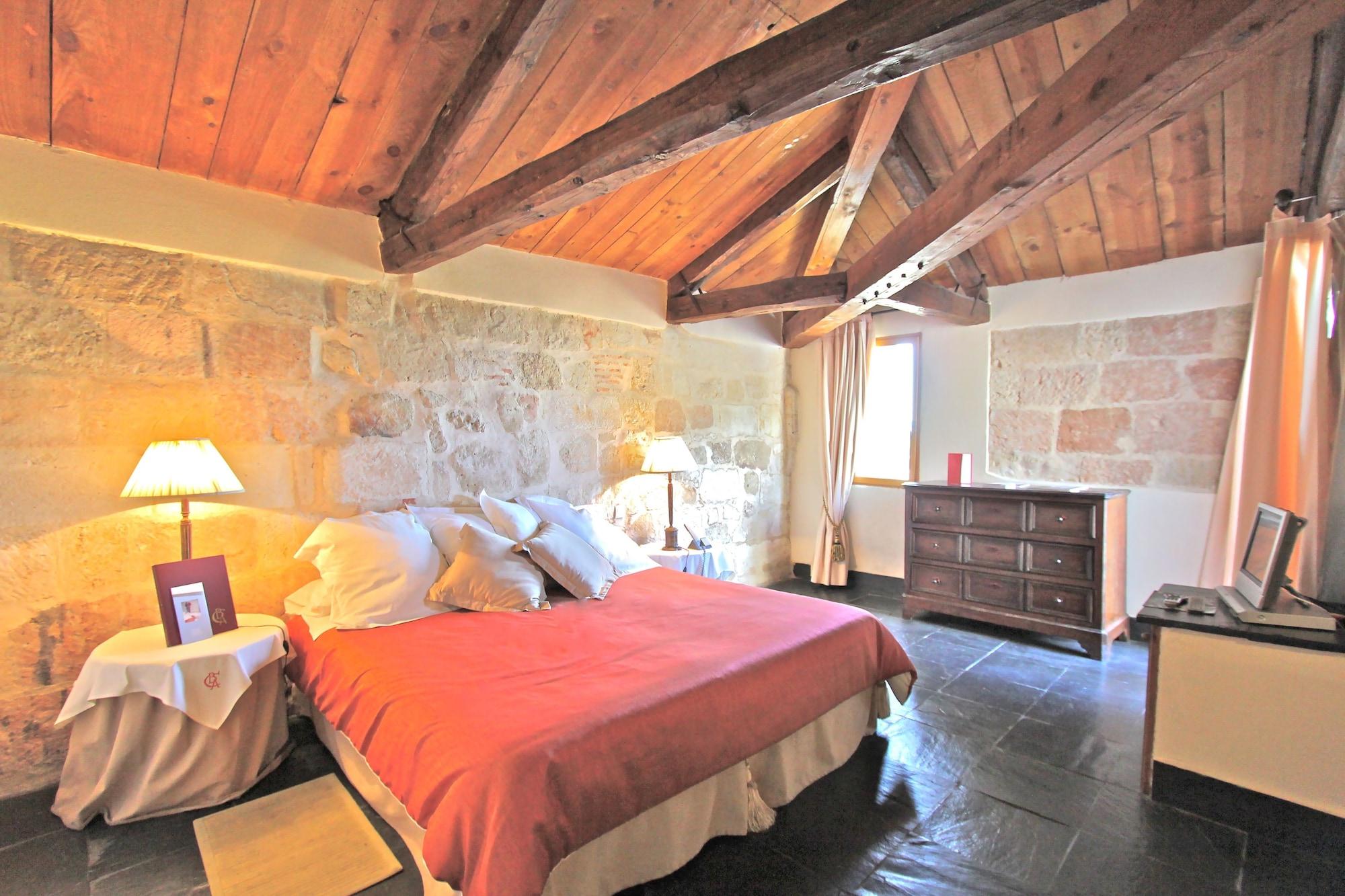 Posada Real Castillo Del Buen Amor Topas Екстериор снимка