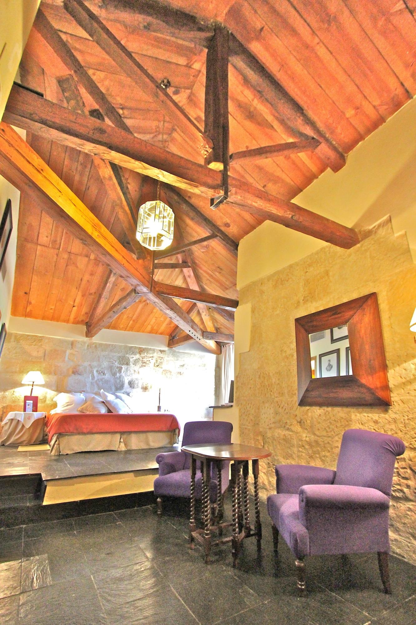 Posada Real Castillo Del Buen Amor Topas Екстериор снимка
