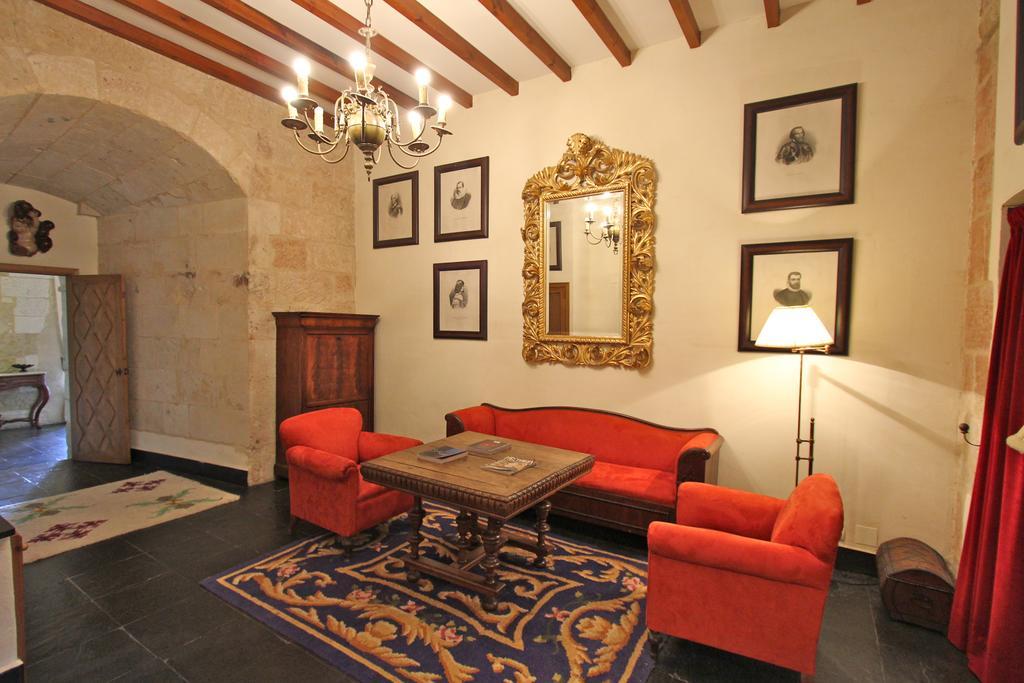 Posada Real Castillo Del Buen Amor Topas Екстериор снимка