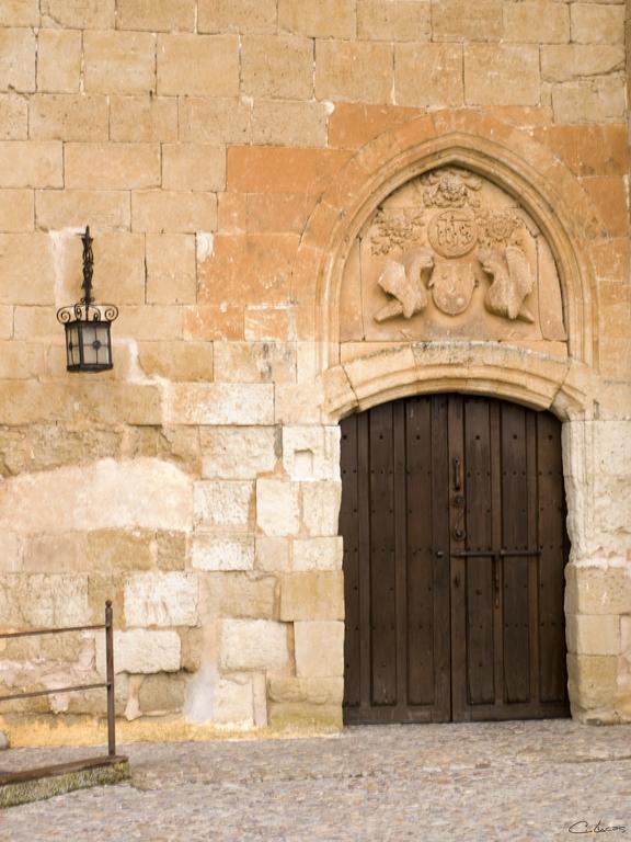Posada Real Castillo Del Buen Amor Topas Екстериор снимка